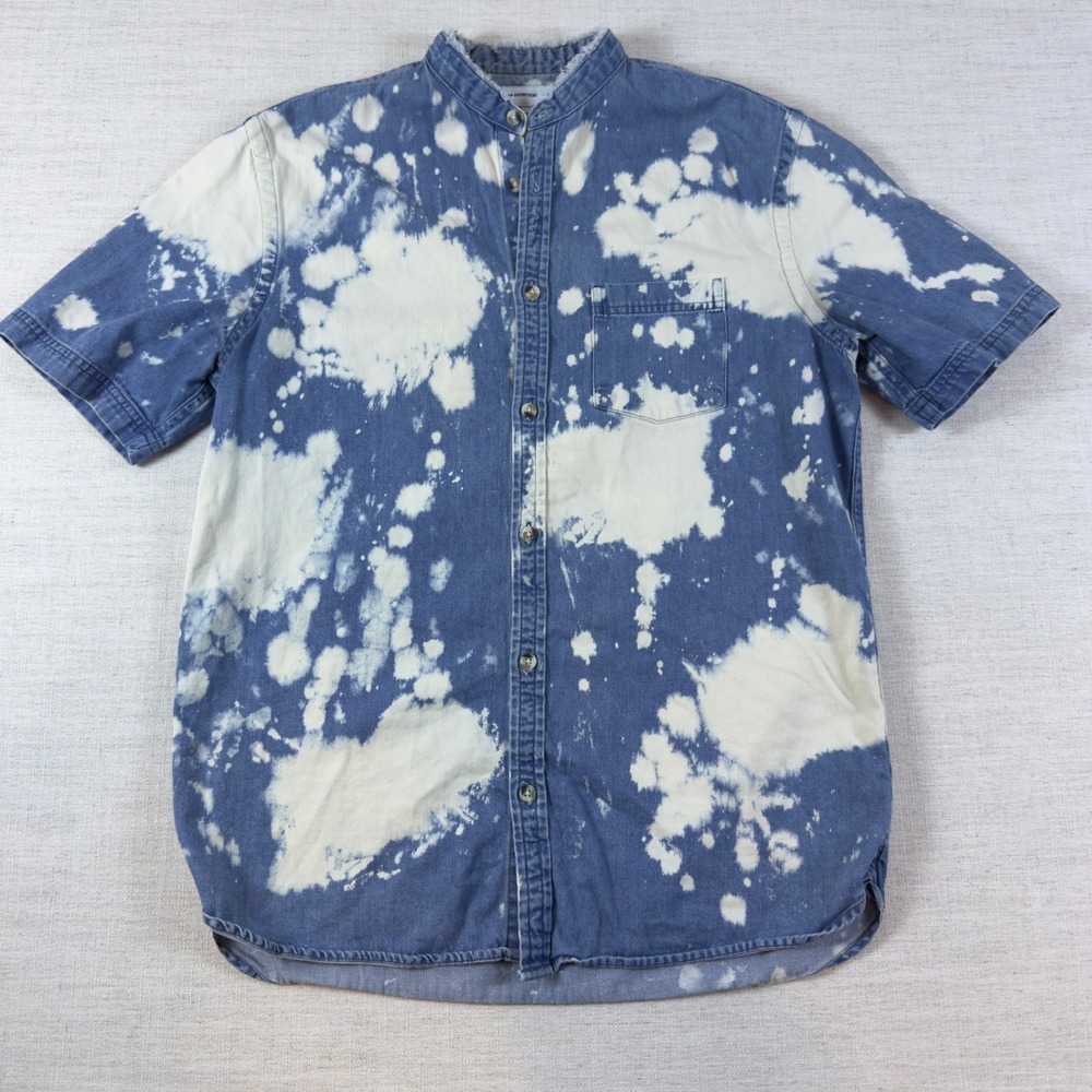 Urban Outfitters Mens XS Bleach Wash Tie Dye Denim Short Sleeve Mandarin Shirt